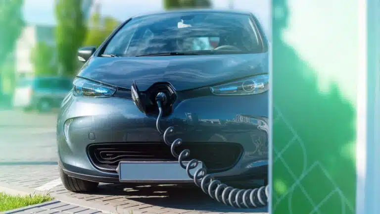 Comment financer votre voiture électrique en 2025